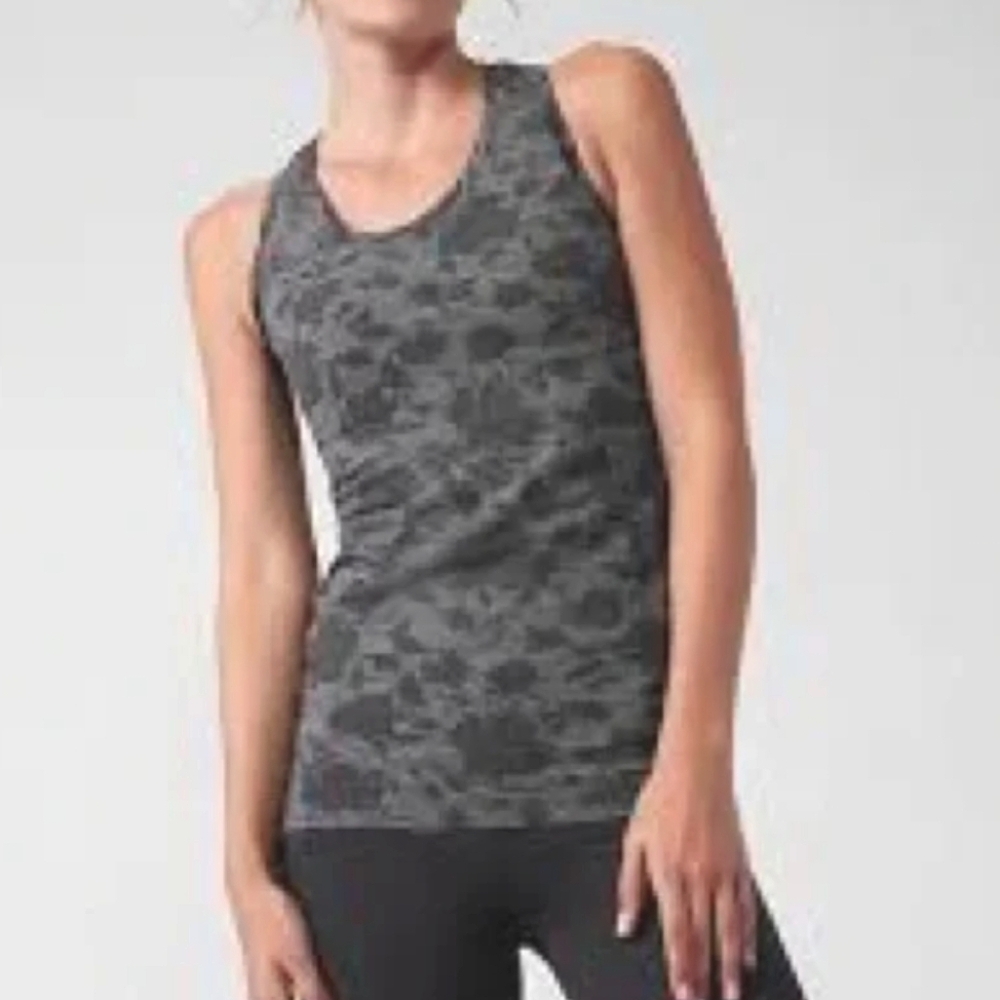 NWT Athleta Momentum Space Dye Floral Seamless Racerback
